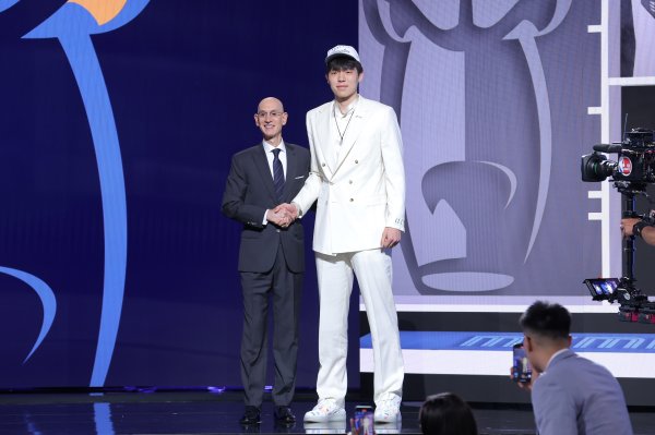 CBA实力>NBL？媒体人：杨汉森认为澳大利亚的日常训练量太小，太放松