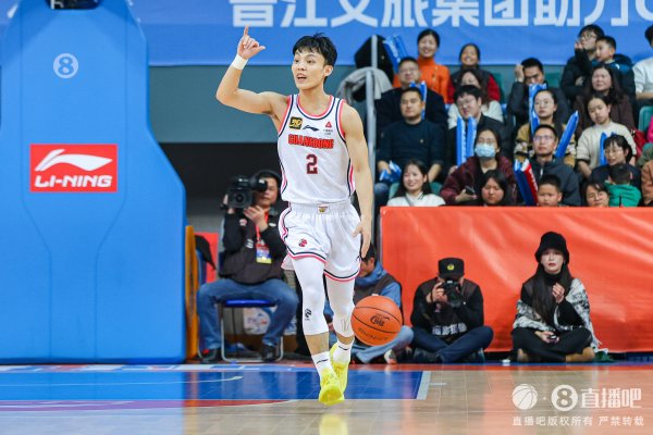 转徐杰8万元！爆料女晒3月转账截图被和谐 热心网友保存帮晒