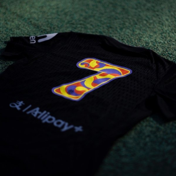 热刺球员将身穿特别版运动活动    服  战纽卡，号码设计灵感来源太极阴阳图案