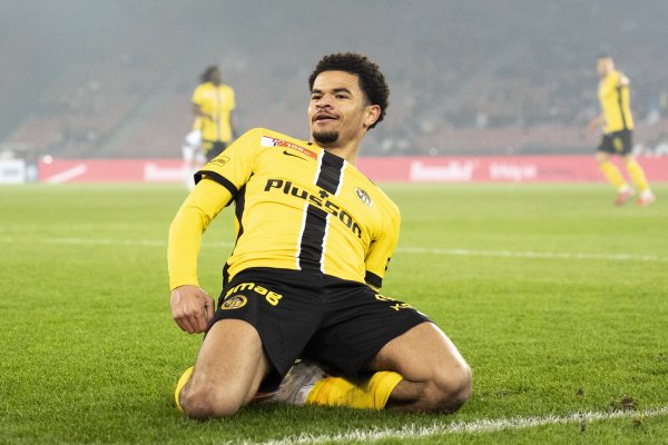 迪马：阿泰卡梅只想加盟米兰，后者报价接近年轻人要求的1000万欧