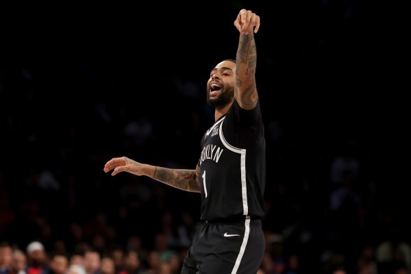 马绍尔：练习  营中印象最深的是拉塞尔 看他打球对我提升也有帮助