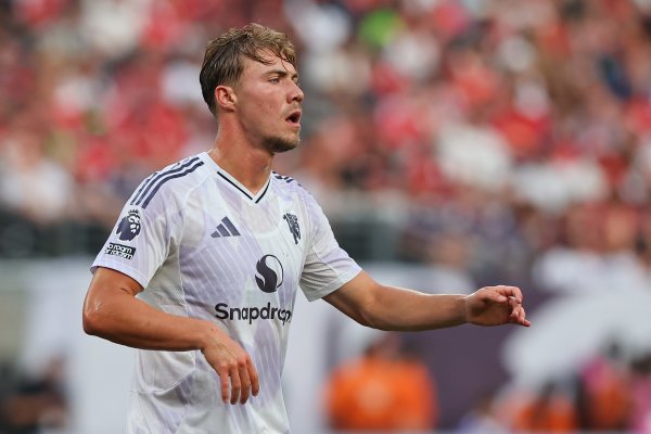 BBC：米兰渴望签下霍伊伦，但因财政限制只能先租后买