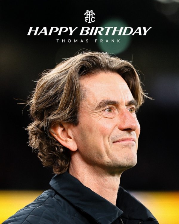 热刺祝主帅弗兰克52岁生日快乐，带队战绩6胜3平2负+近7场不败