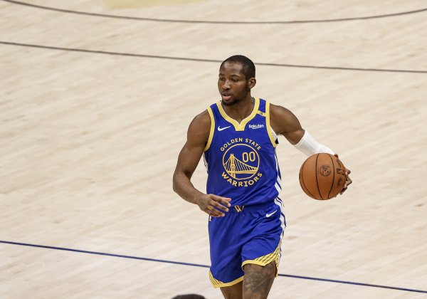 库明加：今日你在此地明日或许就身在别处 对于未来我从不焦虑