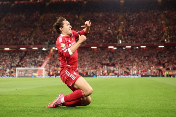 回声报：萨拉赫缺阵期间，基耶萨是优秀的后备  人选