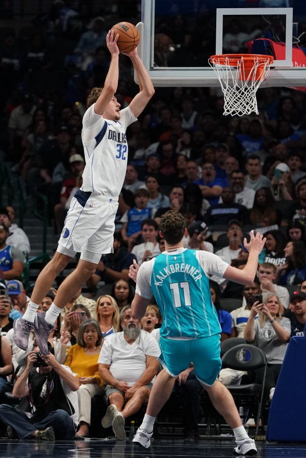 十八般武艺样样精通！状元弗拉格8中4得11分3板4助3断 但有5错误