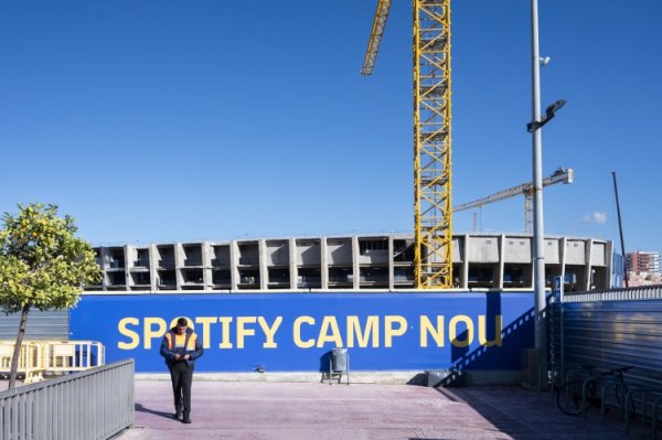 塞尔电台曝光诺坎普运动活动    场  招标丑闻：中标方曾在评审阶段表现最差