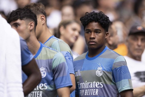 西西尼奥：我效力过皇马深知角逐  剧烈  ，若恩德里克没机会就该离开