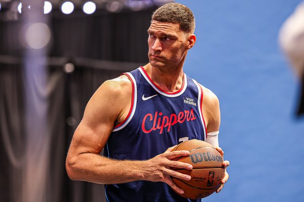 上半场6投5中砍13分！卢：大洛上半场表现非常好 下半场有点累了