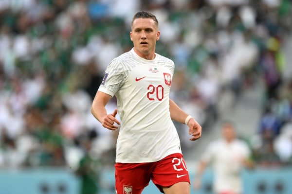 泽林斯基谈未来：国米有很多的赛事  ，我会为了自己的位置而战