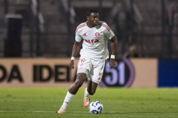 记者：曼联有意19岁巴西前场球员马蒂亚斯，目前球员估值5620万英镑