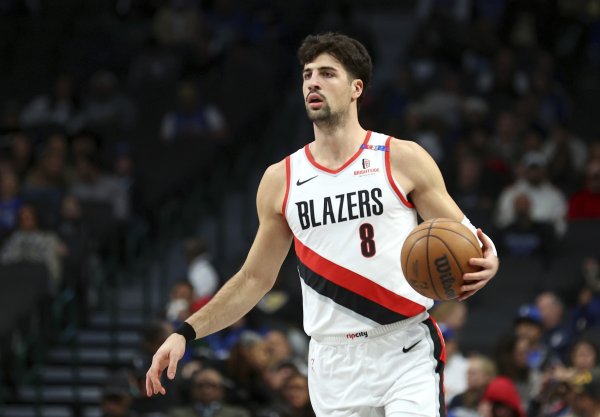 受伤  来袭！开拓者官方：阿夫迪亚上背部僵硬 本场赛事  不会回归