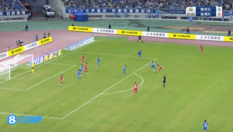 麦麦提江果断判决  十二码球！盐城队球员危险区域  倒地造点，胡书铭点射破门